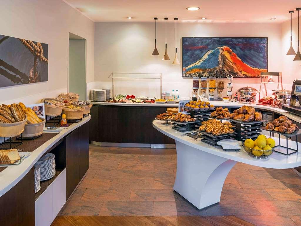 Mercure Napoli Centro Angioino Restoran fotoğraf