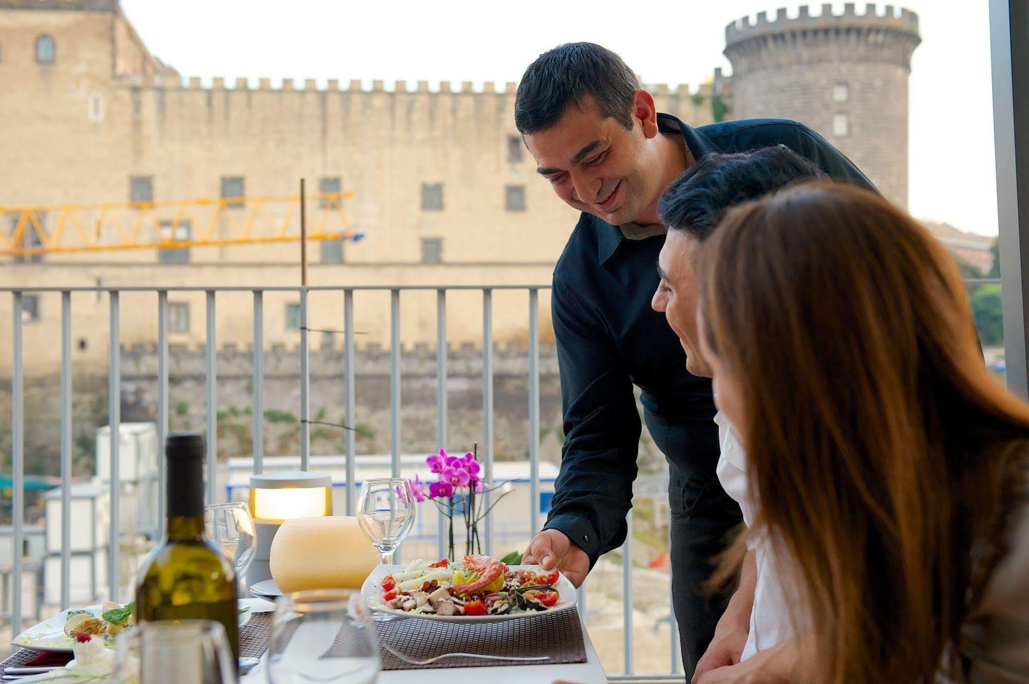 Mercure Napoli Centro Angioino Dış mekan fotoğraf